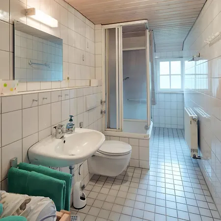 Hof In L I E B E S D O R F *