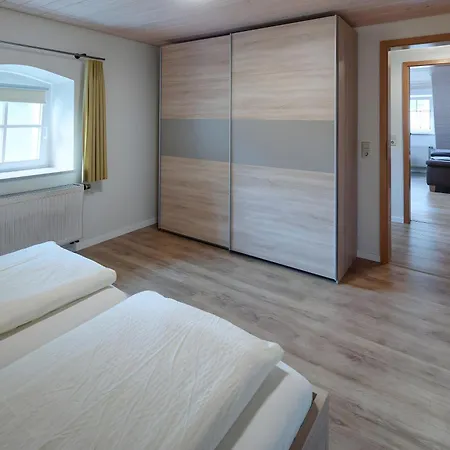 Hof In L I E B E S D O R F Gerabronn