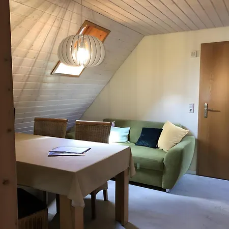 בית חווה Hof In L I E B E S D O R F