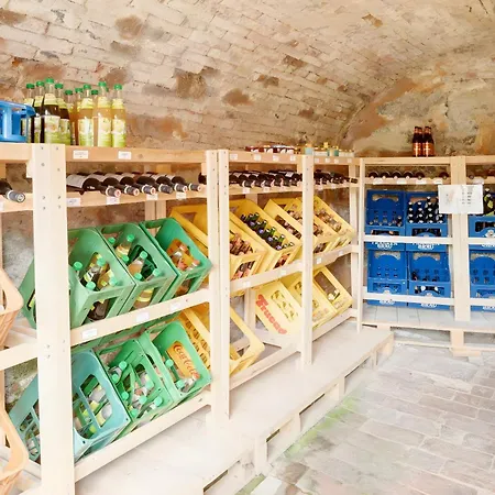 Hof In L I E B E S D O R F בית חווה Gerabronn